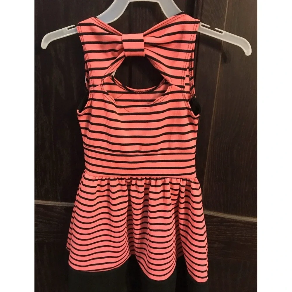 Pink Crush Girls Dress with Detachable Necklace New with Tags 4 Pink Black Cute